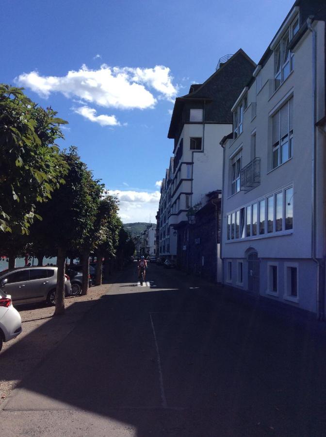 بوبارد Grosse Wohnung Mit Rheinblick المظهر الخارجي الصورة